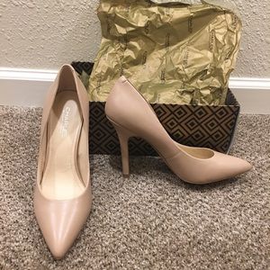 Charles by Charles David nude pumps